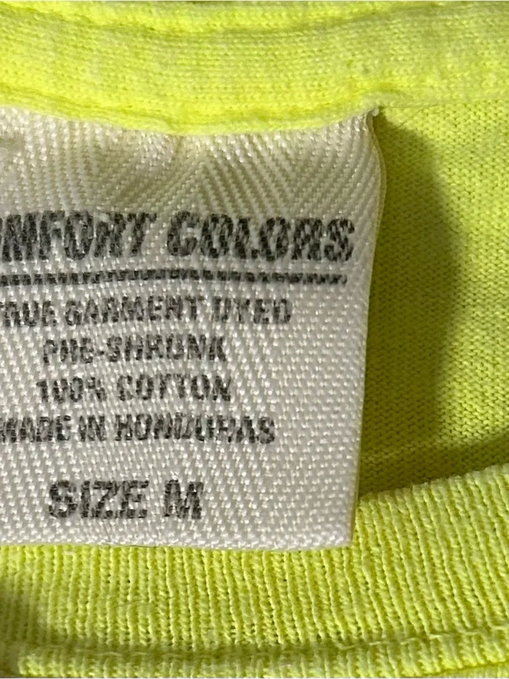 Nike Men’s Neon Yellow Logo Tee size M